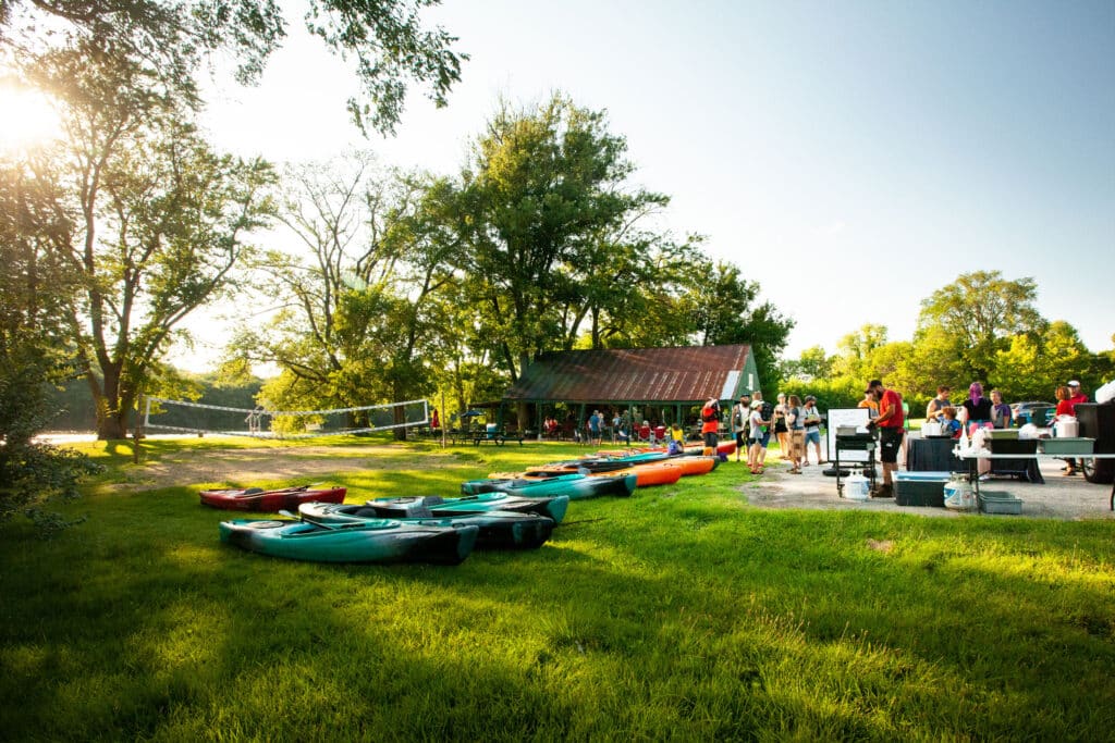Best places to kayak near Chicago with kayak rentals ready at Batavia launch on the Fox River