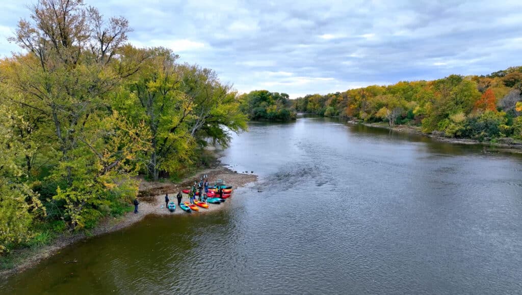 Best places to kayak near Chicago include the Fox River in Batavia with colorful kayaks along the shoreline